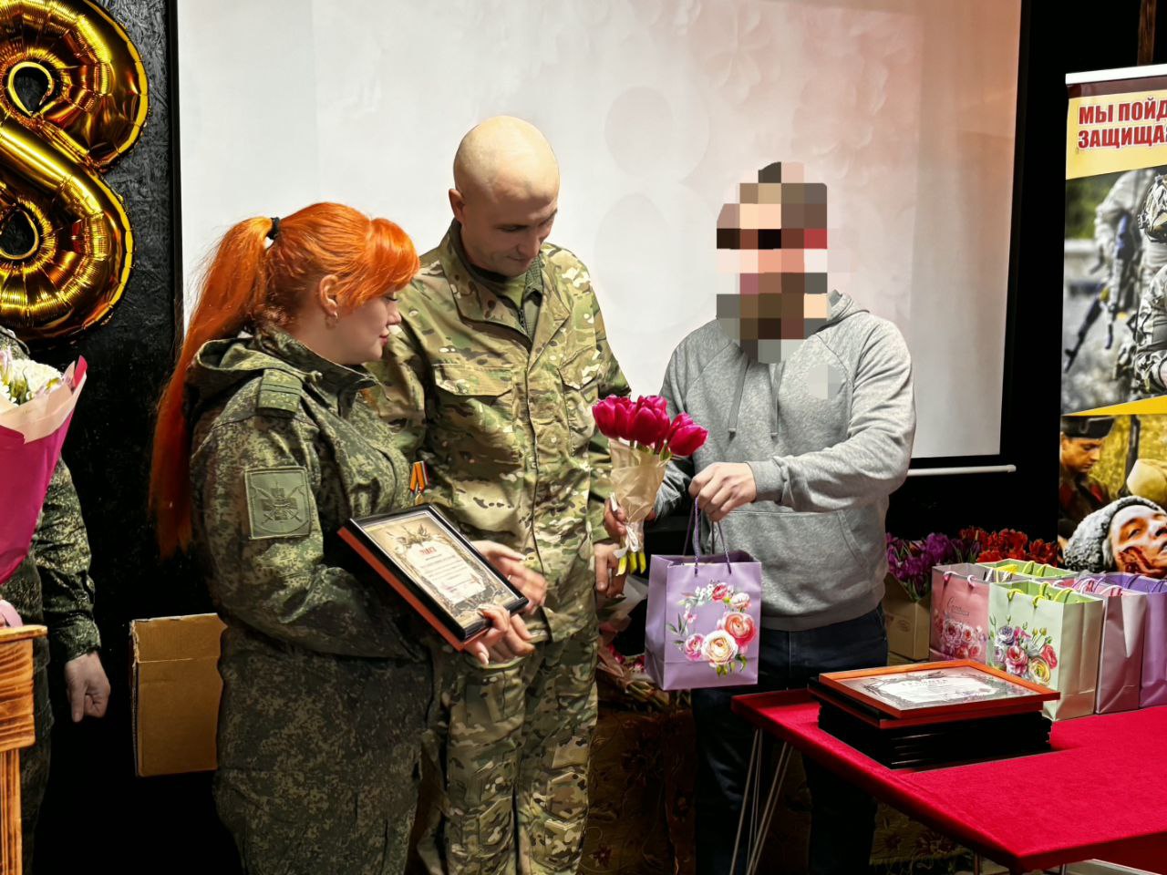 Артём Туров: Поздравили с Женским днем наших девушек, несущих ратную службу в зоне проведения СВО Артём Туров: Поздравили с Женским днем наших девушек, несущих ратную службу в зоне проведения СВО