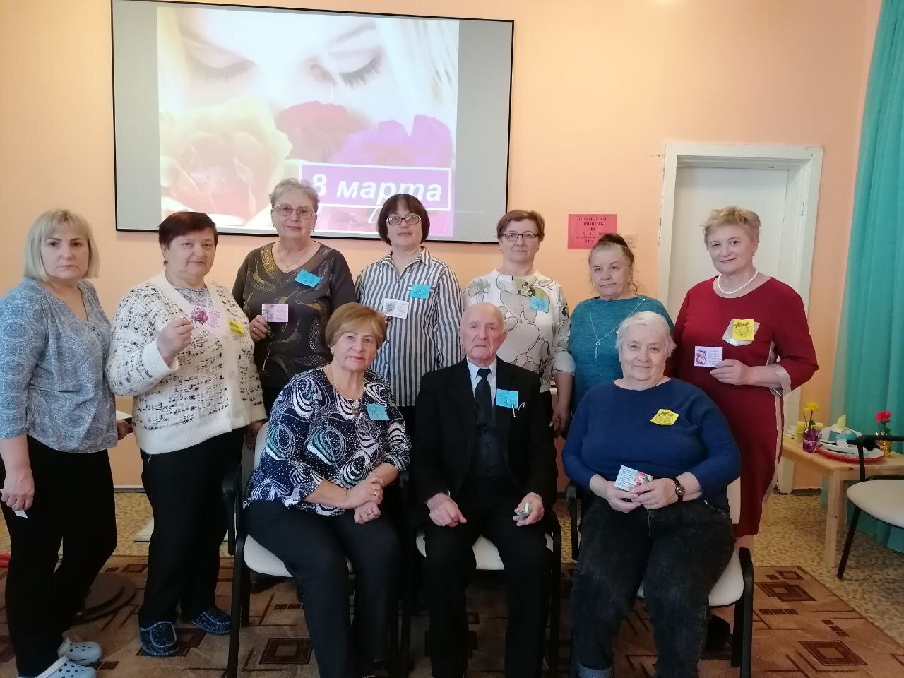 Женщины клуба «Активное долголетие» получили искренние поздравления к Международному женскому дню 8 Марта