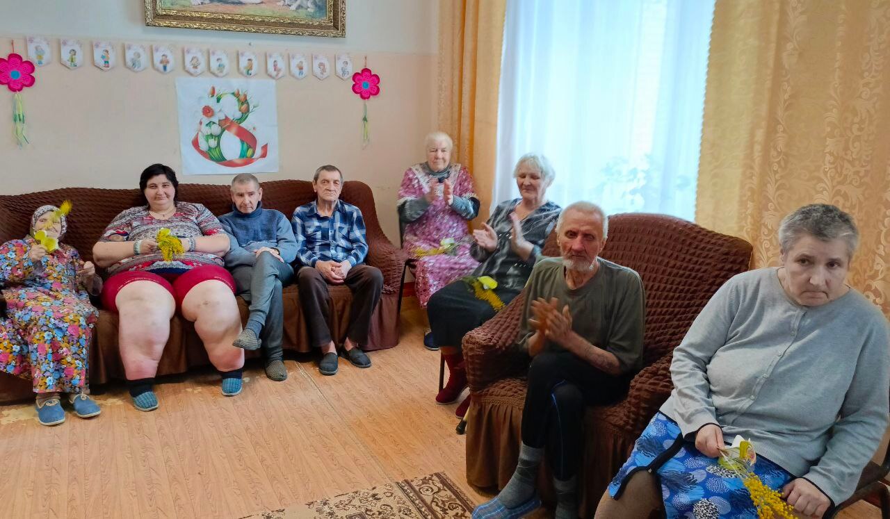 «Музыкальный букет». В Государственном бюджетном социальном учреждении «Дом социального обслуживания Дятьковского района» прошло праздничное мероприятие, посвященное Международному женскому дню «Музыкальный букет». В Государственном бюджетном социальном учреждении «Дом социального обслуживания Дятьковского района» прошло праздничное мероприятие, посвященное Международному женскому дню