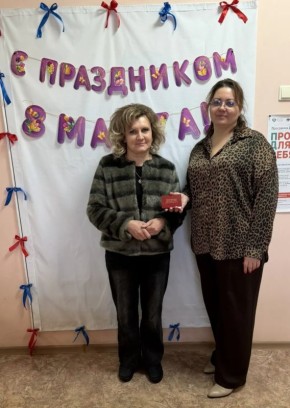 В отделе социальной защиты Комаричского района состоялось торжественное вручение удостоверения ветерана труда Брянской области Горбачёвой Оксане Александровне