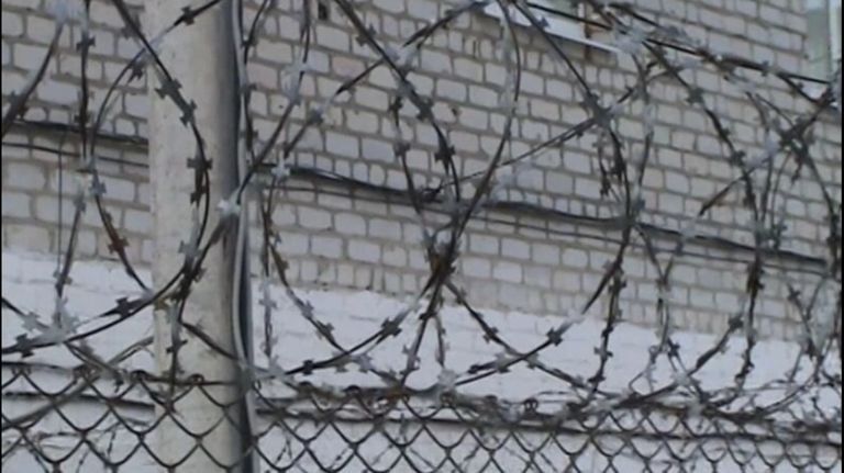 Срок вместо штрафа: в Брянске адвокату ужесточили приговор за подкуп судьи