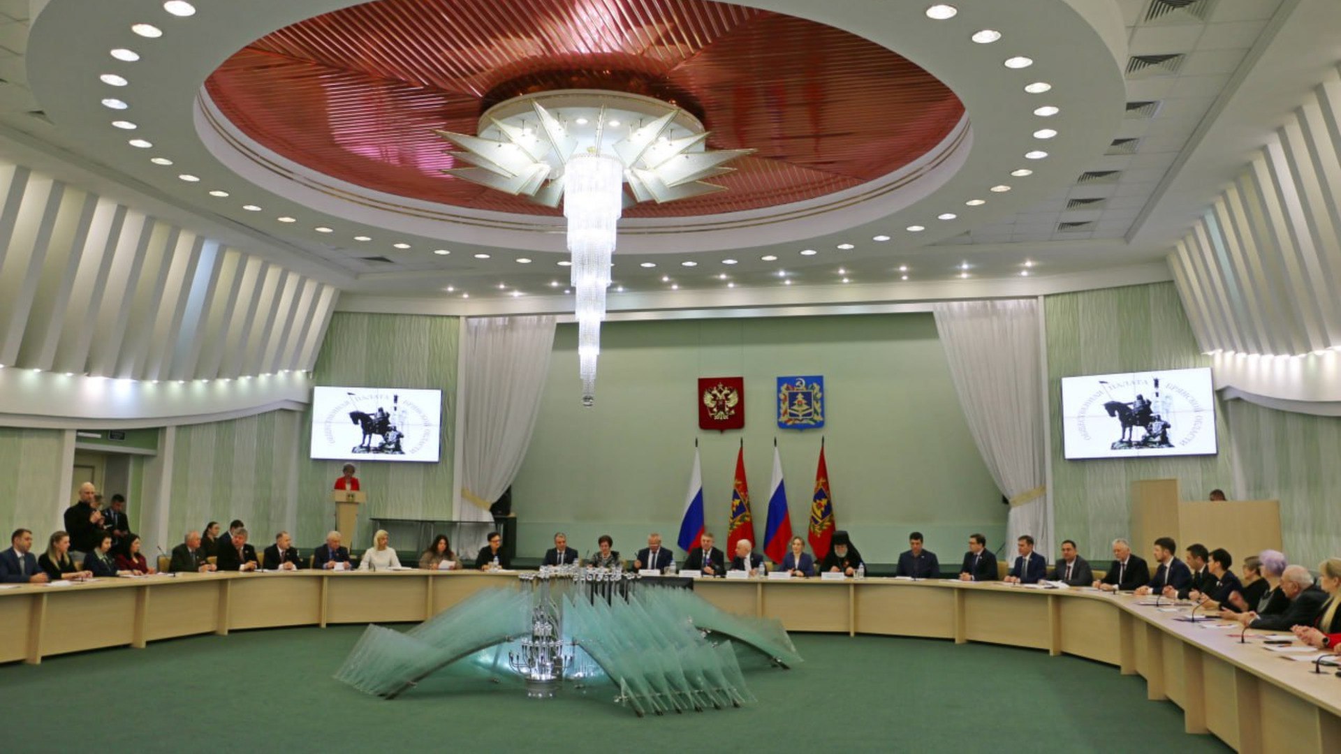 Общественная палата Брянской области начала работу в новом составе