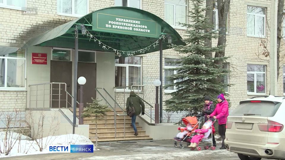 На защите прав: в Брянской области работает горячая линия Роспотребнадзора