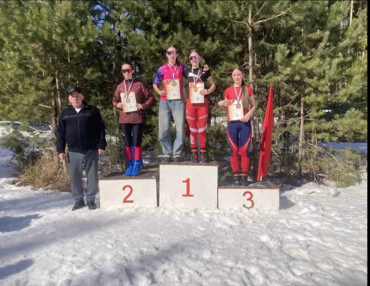 В городе Дятьково прошла открытая городская лыжная гонка памяти Мастера спорта А. Ахрамеева В городе Дятьково прошла открытая городская лыжная гонка памяти Мастера спорта А. Ахрамеева