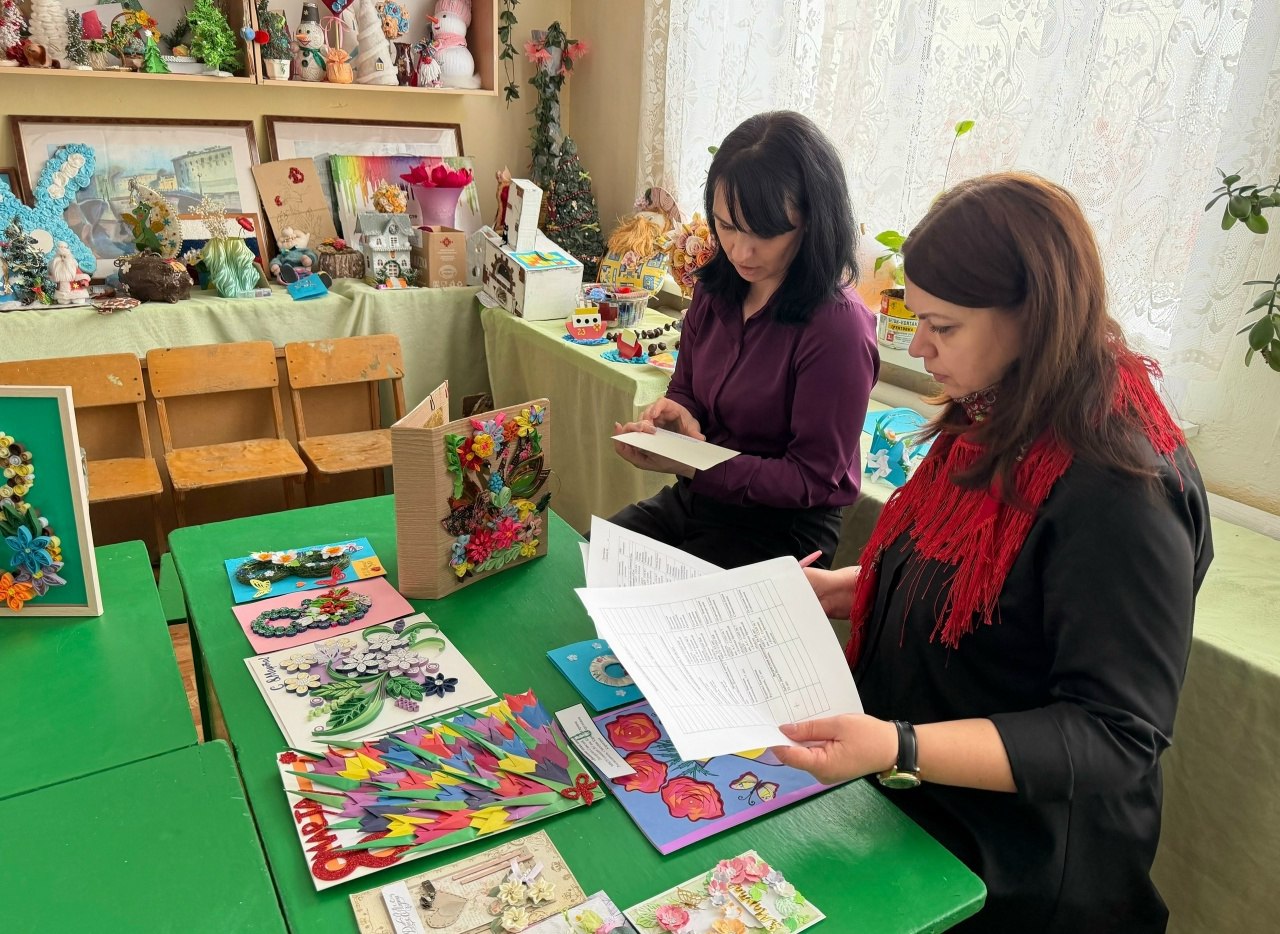 В МБУДО – Станции юных техников г. Клинцы подвели итоги муниципального конкурса «Открытка к 8 марта» среди обучающихся образовательных организаций города В МБУДО – Станции юных техников г. Клинцы подвели итоги муниципального конкурса «Открытка к 8 марта» среди обучающихся образовательных организаций города