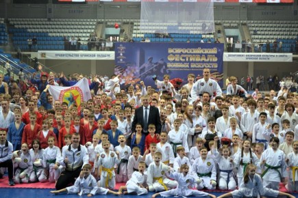 Крымская весна-2026. Стало уже доброй брянской традицией встречать Крымскую весну грандиозным Фестивалем боевых искусств