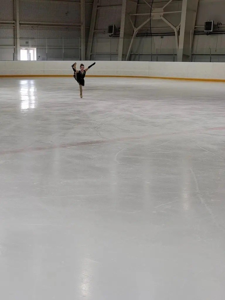 В городе Дятьково прошло открытое первенство Дятьковского района по фигурному катанию В городе Дятьково прошло открытое первенство Дятьковского района по фигурному катанию