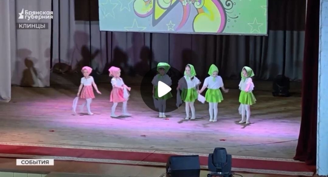 Песни, танцы и три конкурса в одном