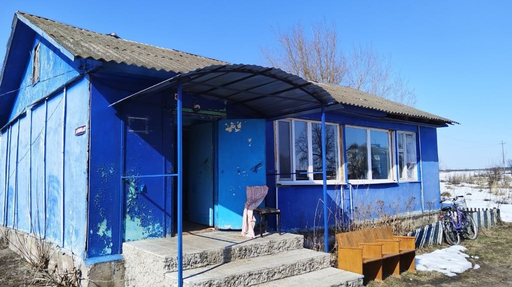 Опубликованы кадры разбитого дроном ВСУ сельского клуба в Брянской области Опубликованы кадры разбитого дроном ВСУ сельского клуба в Брянской области