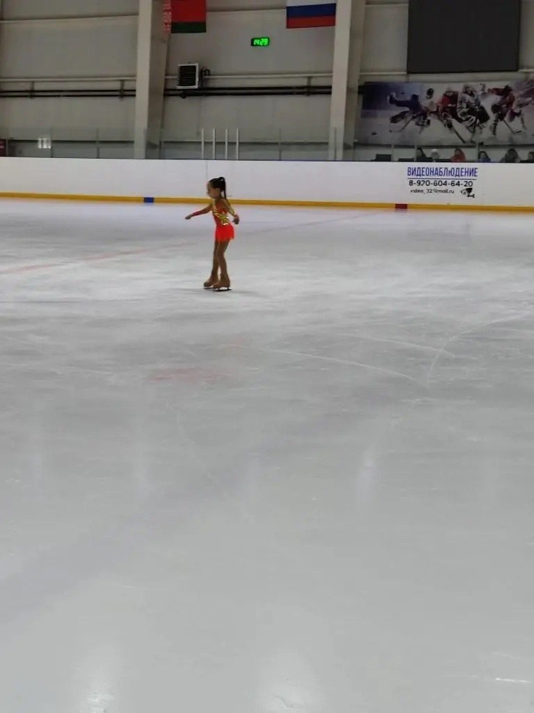 В городе Дятьково прошло открытое первенство Дятьковского района по фигурному катанию В городе Дятьково прошло открытое первенство Дятьковского района по фигурному катанию