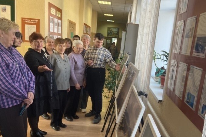 В Центральной библиотеке имени А. С. Пушкина действует авторская выставка фоторабот преподавателя художественного отделения Детской школы искусства им. Е. М. Беляева Людмилы Александровны Ксендзовой, посвященная прекрасной... В Центральной библиотеке имени А. С. Пушкина действует авторская выставка фоторабот преподавателя художественного отделения Детской школы искусства им. Е. М. Беляева Людмилы Александровны Ксендзовой, посвященная прекрасной...