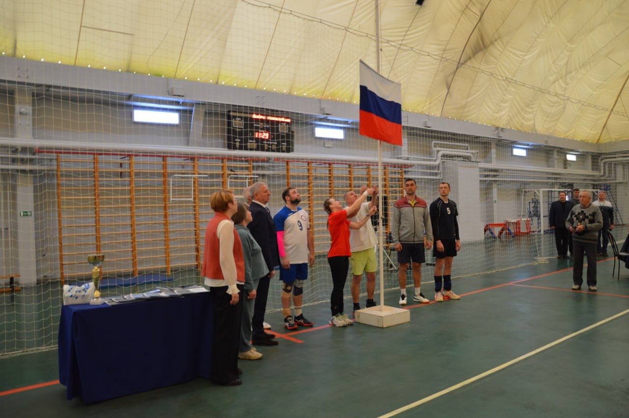 В Стародубском муниципальном округе прошел ежегодный областной турнир по волейболу среди педагогов В Стародубском муниципальном округе прошел ежегодный областной турнир по волейболу среди педагогов