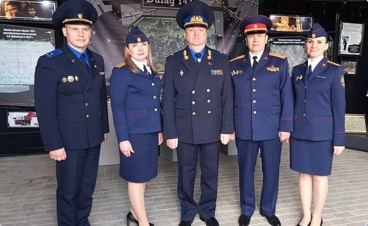 В Беларуси сотрудники Следственного комитета Российской Федерации приняли участие в открытии выставки в мемориальном комплексе «Хатынь» В Беларуси сотрудники Следственного комитета Российской Федерации приняли участие в открытии выставки в мемориальном комплексе «Хатынь»