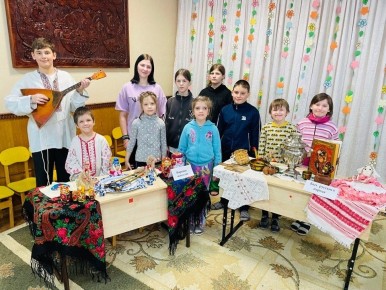 Сегодня в социальном приюте города Сельцо Брянской области прошла фольклорно-игровая программа под названием «По страницам русского фольклора»