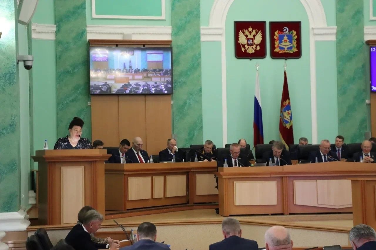 Дополнение в финансировании ряда программ Брянской области утвердили депутаты регионального парламента на очередном заседании Думы в пятницу, 27 марта