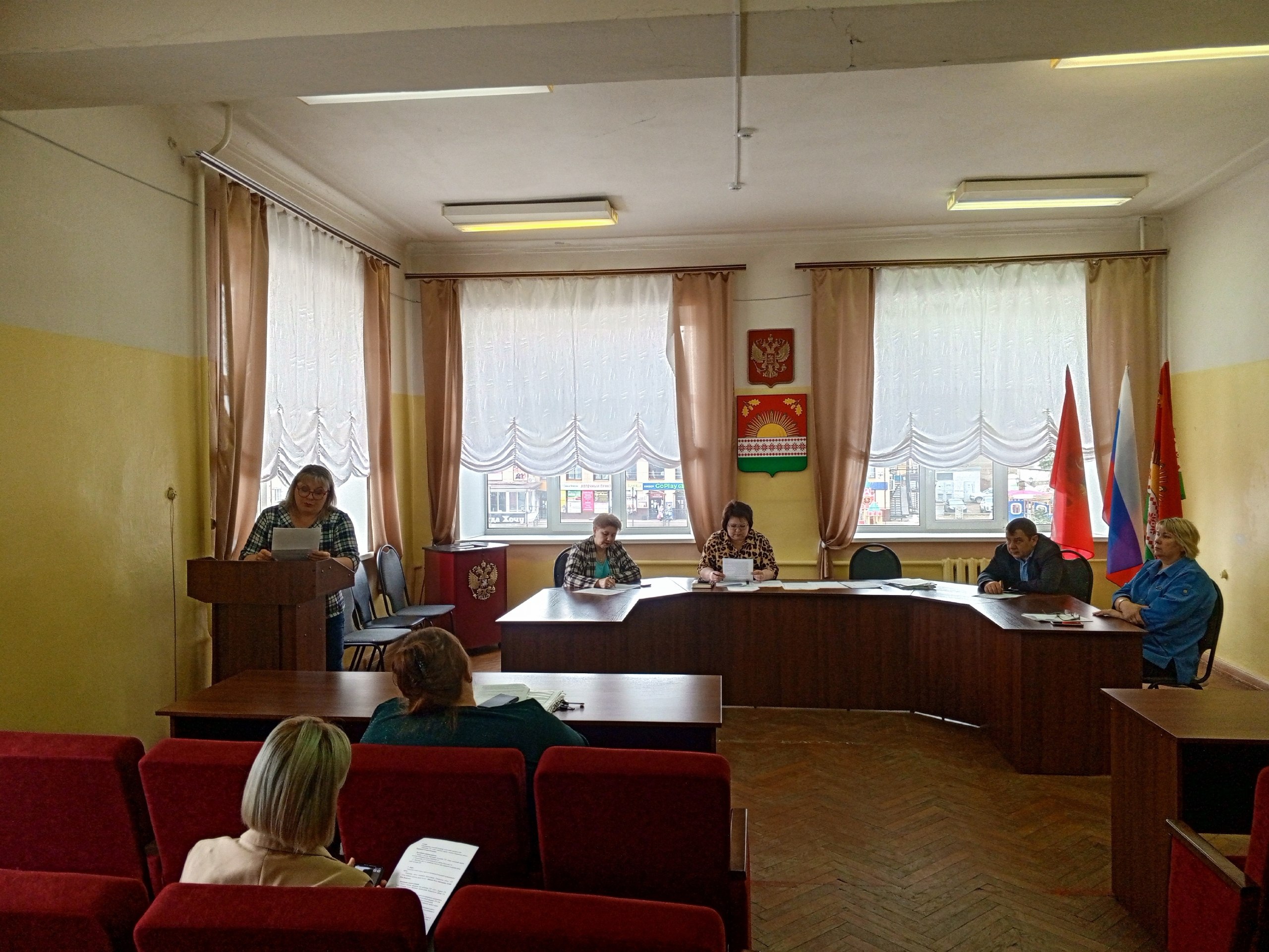 Состоялось заседание районной трехсторонней комиссии по регулированию социально-трудовых отношений Состоялось заседание районной трехсторонней комиссии по регулированию социально-трудовых отношений