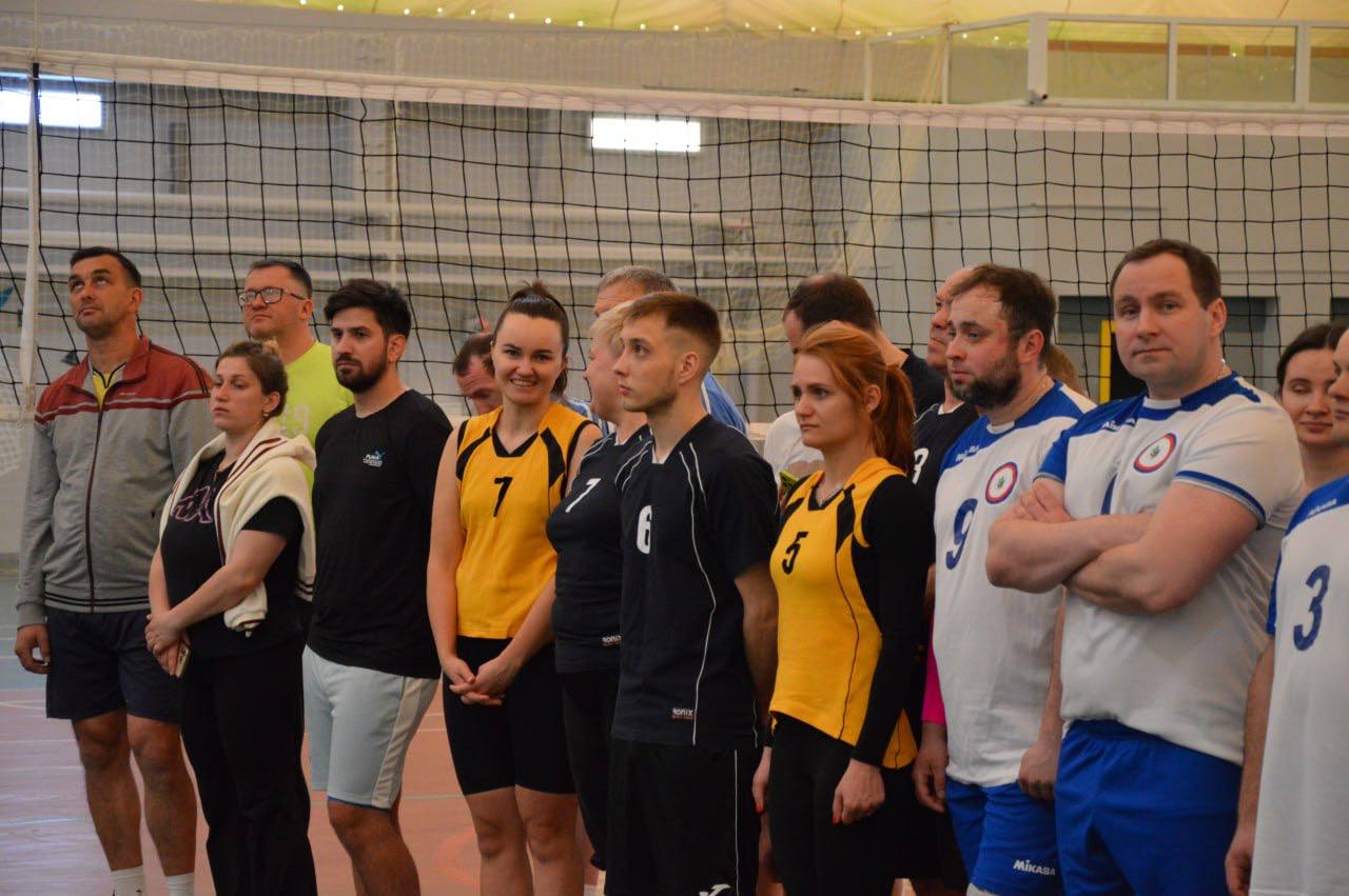 В Стародубском муниципальном округе прошел ежегодный областной турнир по волейболу среди педагогов В Стародубском муниципальном округе прошел ежегодный областной турнир по волейболу среди педагогов