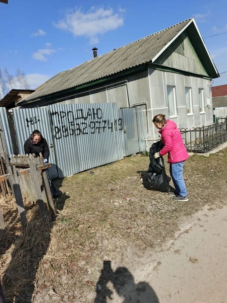 С приходом календарной весны и активным таянием снега в Клетнянском районе обозначилась важная сезонная задача — наведение чистоты и порядка С приходом календарной весны и активным таянием снега в Клетнянском районе обозначилась важная сезонная задача — наведение чистоты и порядка
