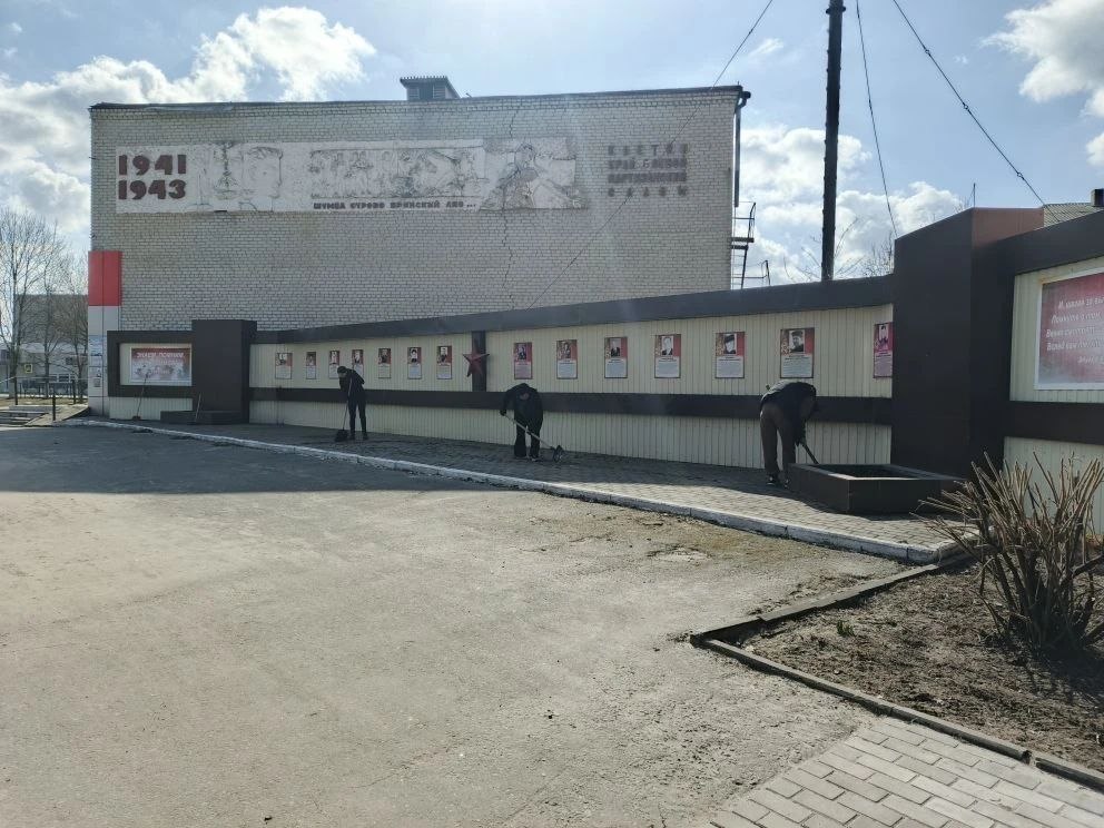 С приходом календарной весны и активным таянием снега в Клетнянском районе обозначилась важная сезонная задача — наведение чистоты и порядка С приходом календарной весны и активным таянием снега в Клетнянском районе обозначилась важная сезонная задача — наведение чистоты и порядка