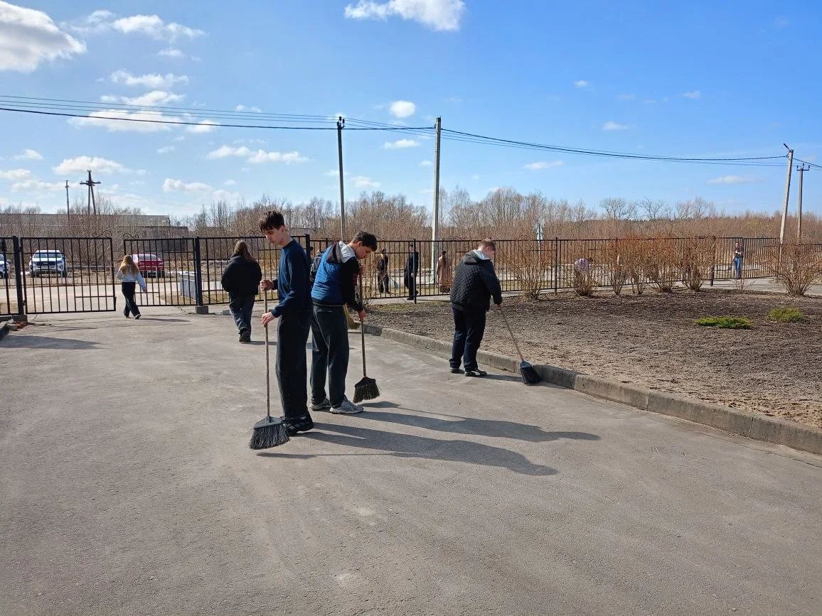 С приходом календарной весны и активным таянием снега в Клетнянском районе обозначилась важная сезонная задача — наведение чистоты и порядка С приходом календарной весны и активным таянием снега в Клетнянском районе обозначилась важная сезонная задача — наведение чистоты и порядка