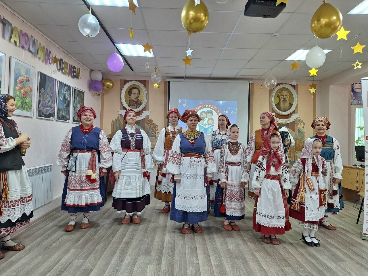 В Брянске состоялся фестиваль «Созвездие читающих семей-2026» В Брянске состоялся фестиваль «Созвездие читающих семей-2026»