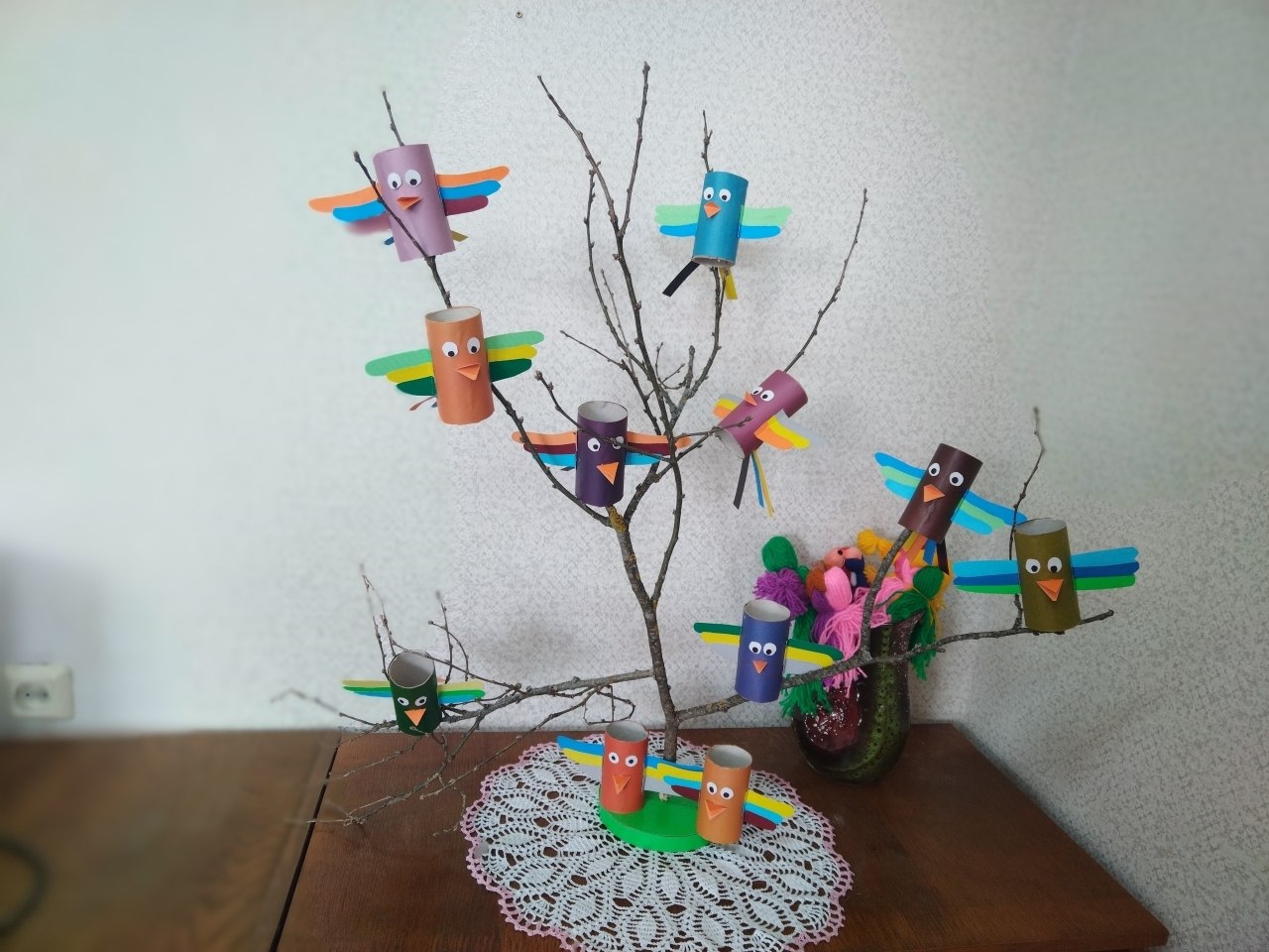 Встречаем весну!. Весна — время пробуждения природы и возвращения перелётных птиц Встречаем весну!. Весна — время пробуждения природы и возвращения перелётных птиц