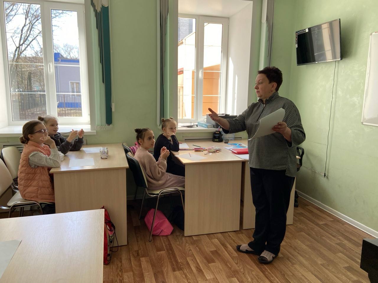 30 марта 2026 года в 3 «а» классе Детской хореографической школы города Брянска под руководством Ольги Игоревны Хачатуровой состоялся тематический классный час, посвященный Дню единения народов Беларуси и России 30 марта 2026 года в 3 «а» классе Детской хореографической школы города Брянска под руководством Ольги Игоревны Хачатуровой состоялся тематический классный час, посвященный Дню единения народов Беларуси и России