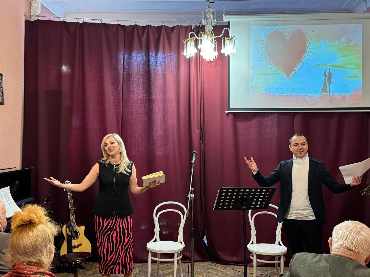 В ГДК Советского района прошел поэтический вечер «Волшебных слов чудесный мир», посвященный творчеству поэтов-шестидесятников В ГДК Советского района прошел поэтический вечер «Волшебных слов чудесный мир», посвященный творчеству поэтов-шестидесятников