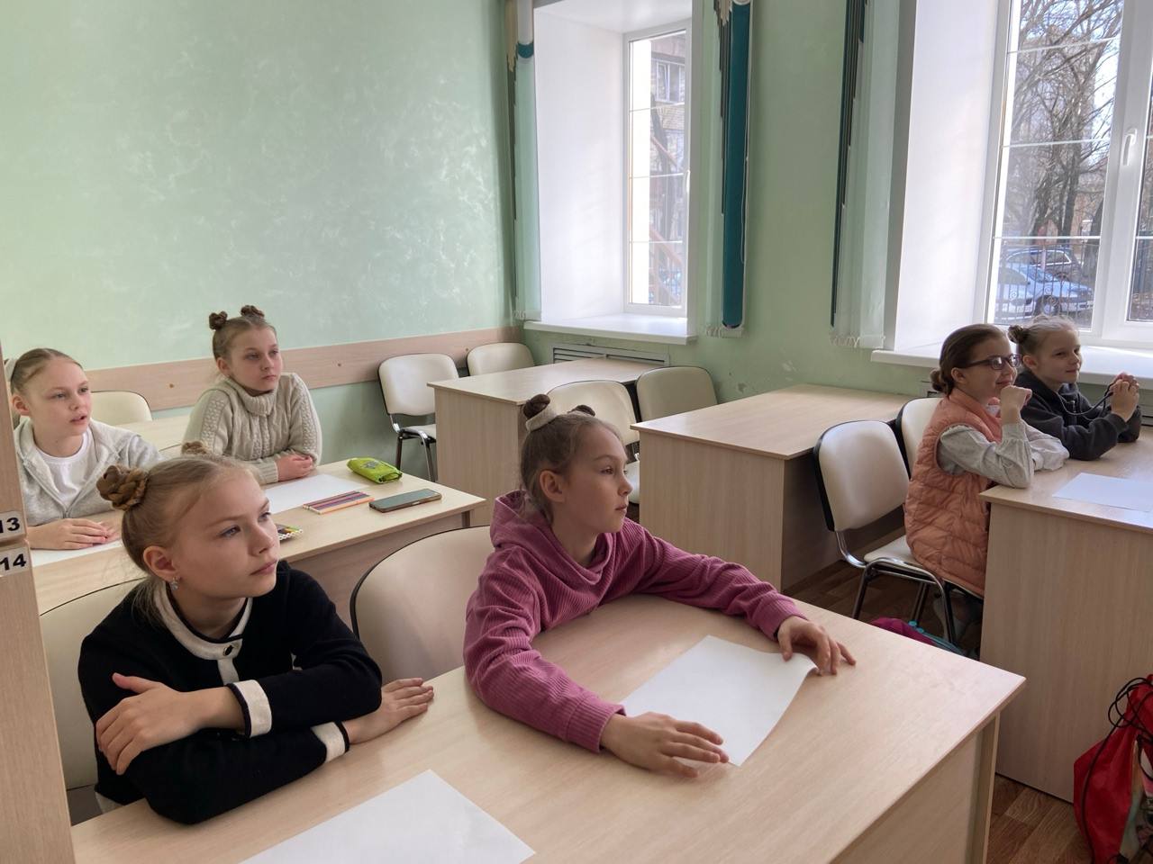 30 марта 2026 года в 3 «а» классе Детской хореографической школы города Брянска под руководством Ольги Игоревны Хачатуровой состоялся тематический классный час, посвященный Дню единения народов Беларуси и России 30 марта 2026 года в 3 «а» классе Детской хореографической школы города Брянска под руководством Ольги Игоревны Хачатуровой состоялся тематический классный час, посвященный Дню единения народов Беларуси и России