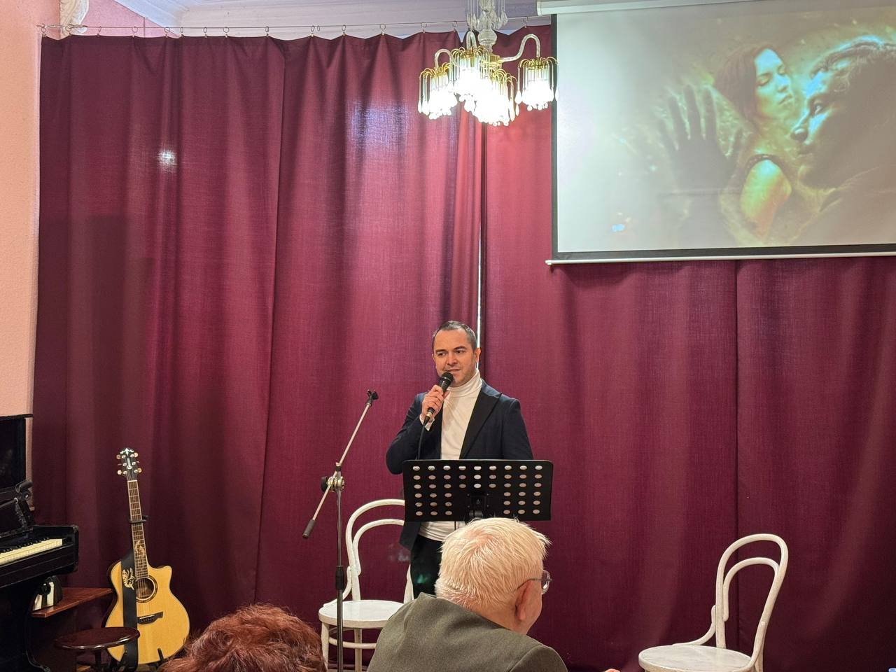 В ГДК Советского района прошел поэтический вечер «Волшебных слов чудесный мир», посвященный творчеству поэтов-шестидесятников В ГДК Советского района прошел поэтический вечер «Волшебных слов чудесный мир», посвященный творчеству поэтов-шестидесятников