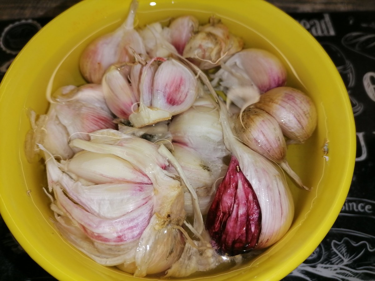 Простое решение для быстрой очистки чеснока