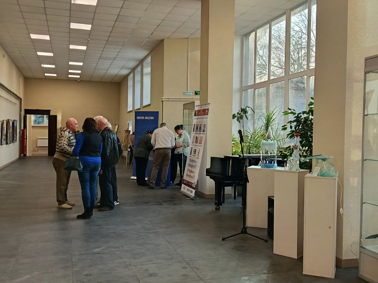 Перед концертом- открытием "Кто отапливает космос? " XXXIV Международного фестиваля современного искусства имени Перед концертом- открытием "Кто отапливает космос? " XXXIV Международного фестиваля современного искусства имени