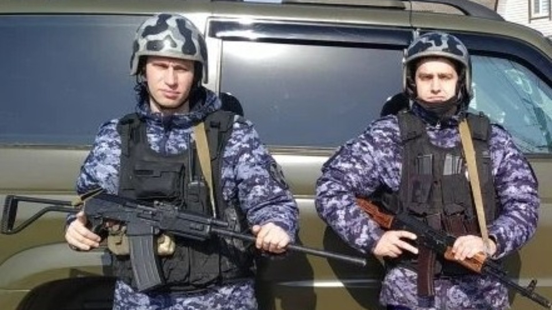 Сотрудники Росгвардии спасли водителя после атаки украинского дрона в Брянской области