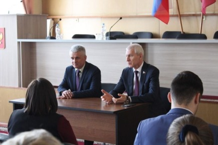 1 ������ � ������� ������� ��������� ����� ������� ������� ��������������� ���� ������������ �������� ���������� ���������, ������������ �������� ��������������� ���� �� ���������� �������� � ������ ���� �������