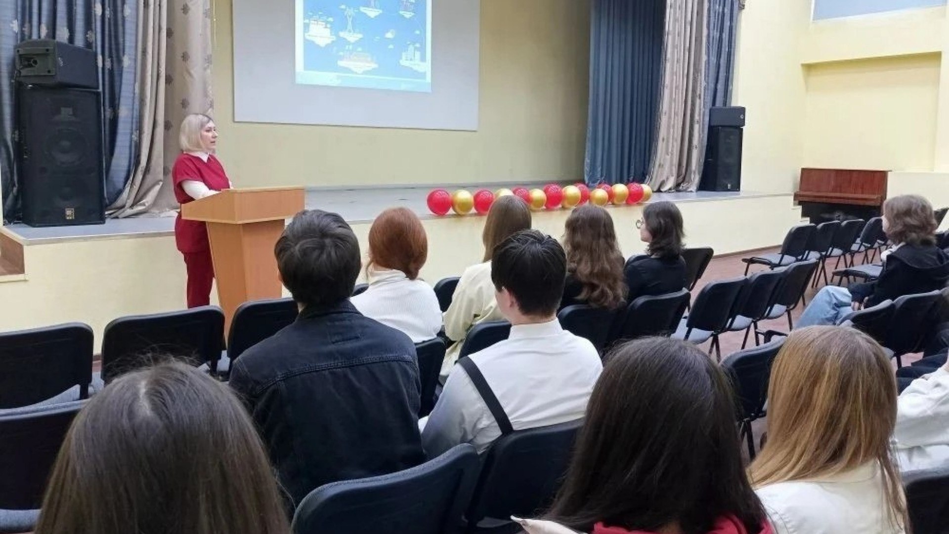 650 школьников и студентов Брянской области стали участниками просветительского марафона "Русская инженерная школа