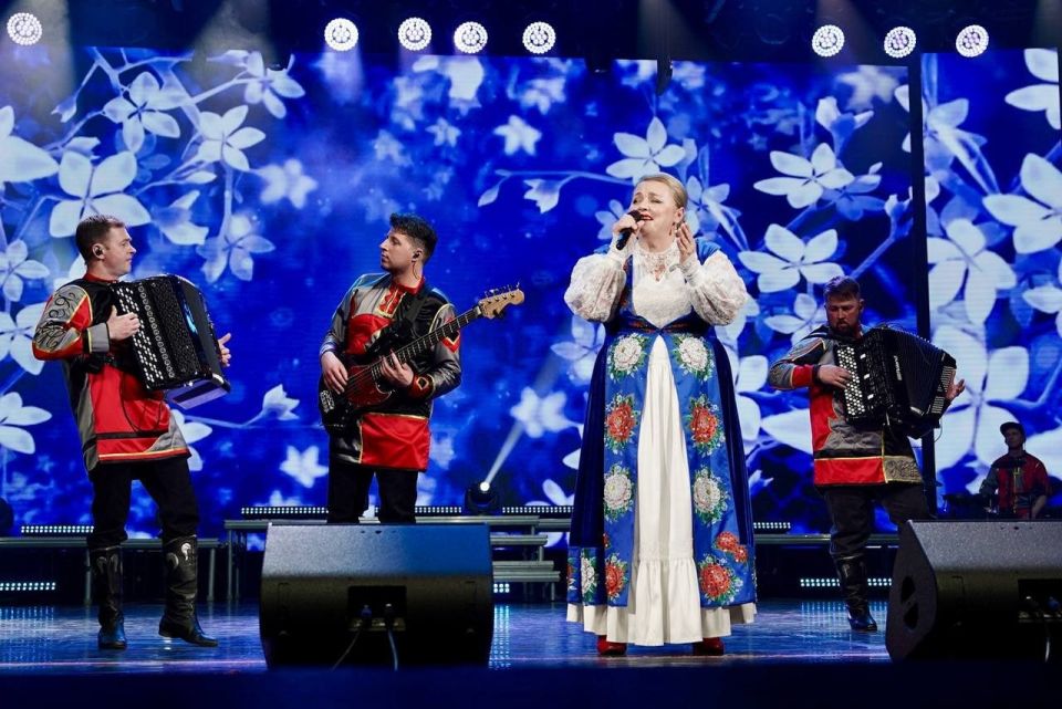 �������� 2 ������ ���������� ���� �������� ������� �������� � ������