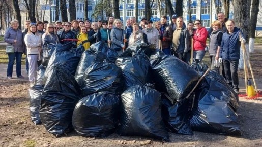 Второй в этом году субботник собрал в Брянске более пяти тысяч горожан