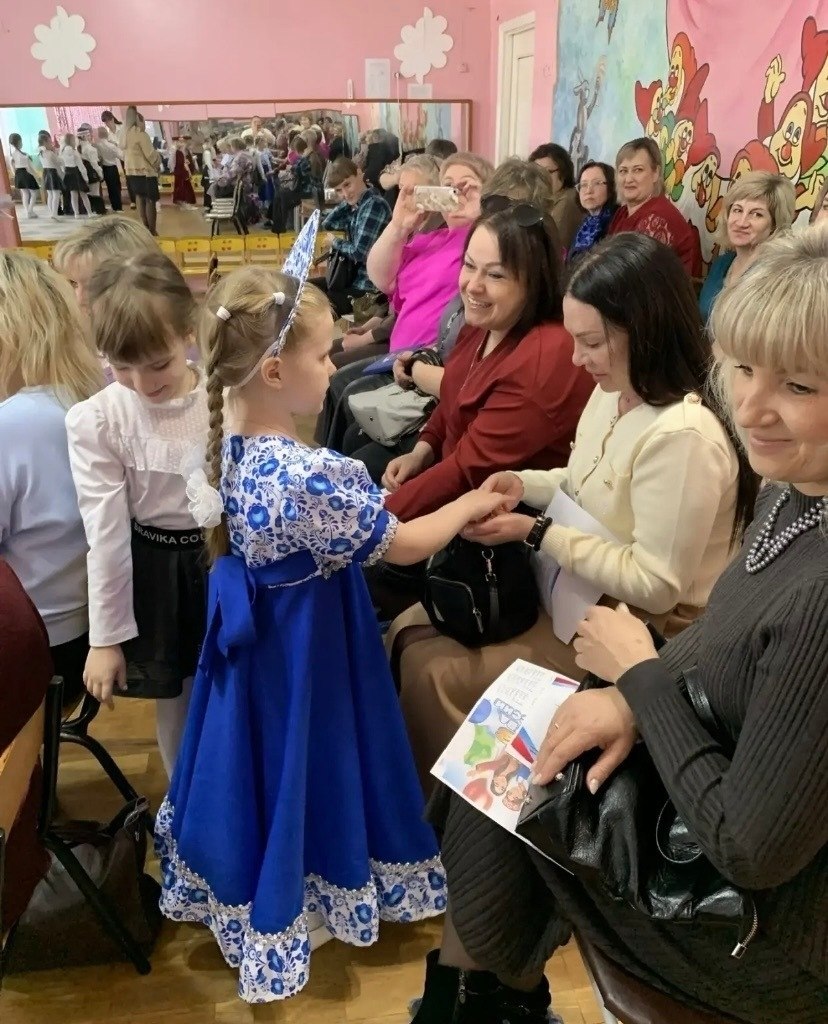 В МАДОУ ДСКВ "Радость" п. Ивот прошёл районный семинар для заведующих детских садов на тему: «Реализация мероприятий в рамках Года единства народов в России» В МАДОУ ДСКВ "Радость" п. Ивот прошёл районный семинар для заведующих детских садов на тему: «Реализация мероприятий в рамках Года единства народов в России»