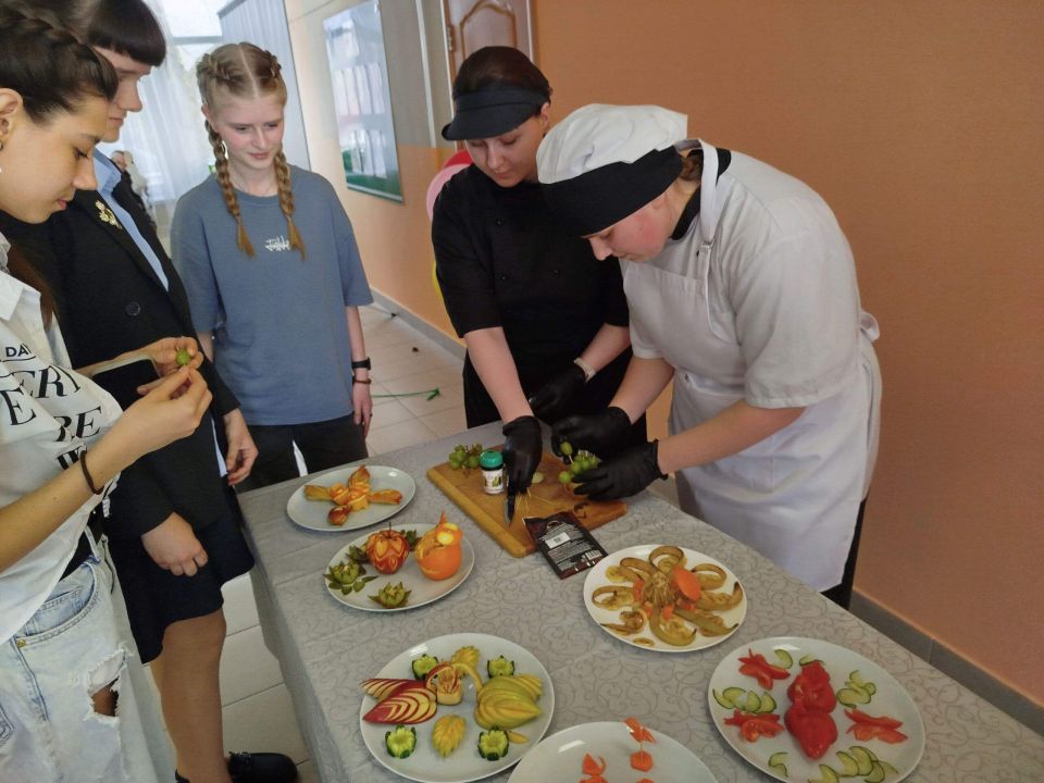 3 ������ � ������� ����������, � ������ ����������� ����������� ���������, ������ ������������� �����-������� ��� ��������� ������, ������������ ������