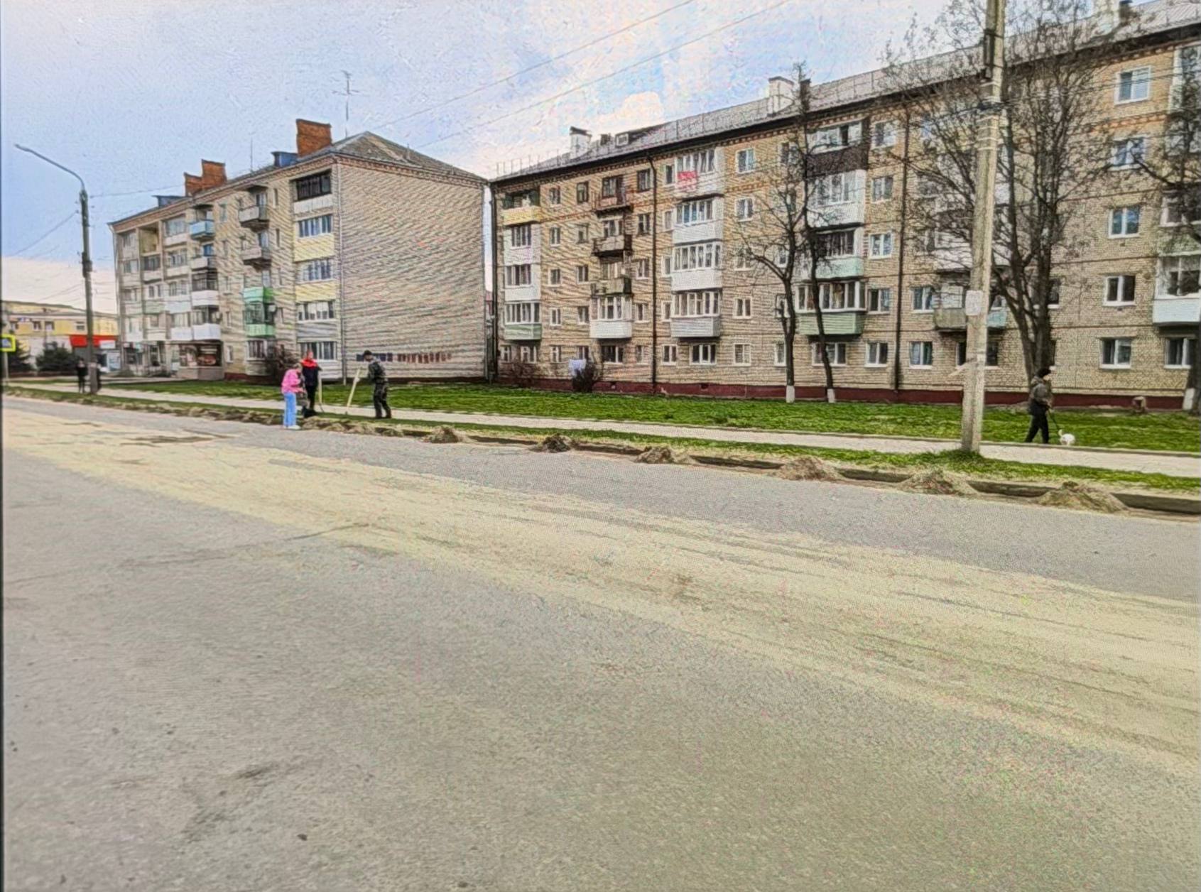 2 апреля состоялся субботник, в ходе которого была проведена уборка улицы Мира 2 апреля состоялся субботник, в ходе которого была проведена уборка улицы Мира