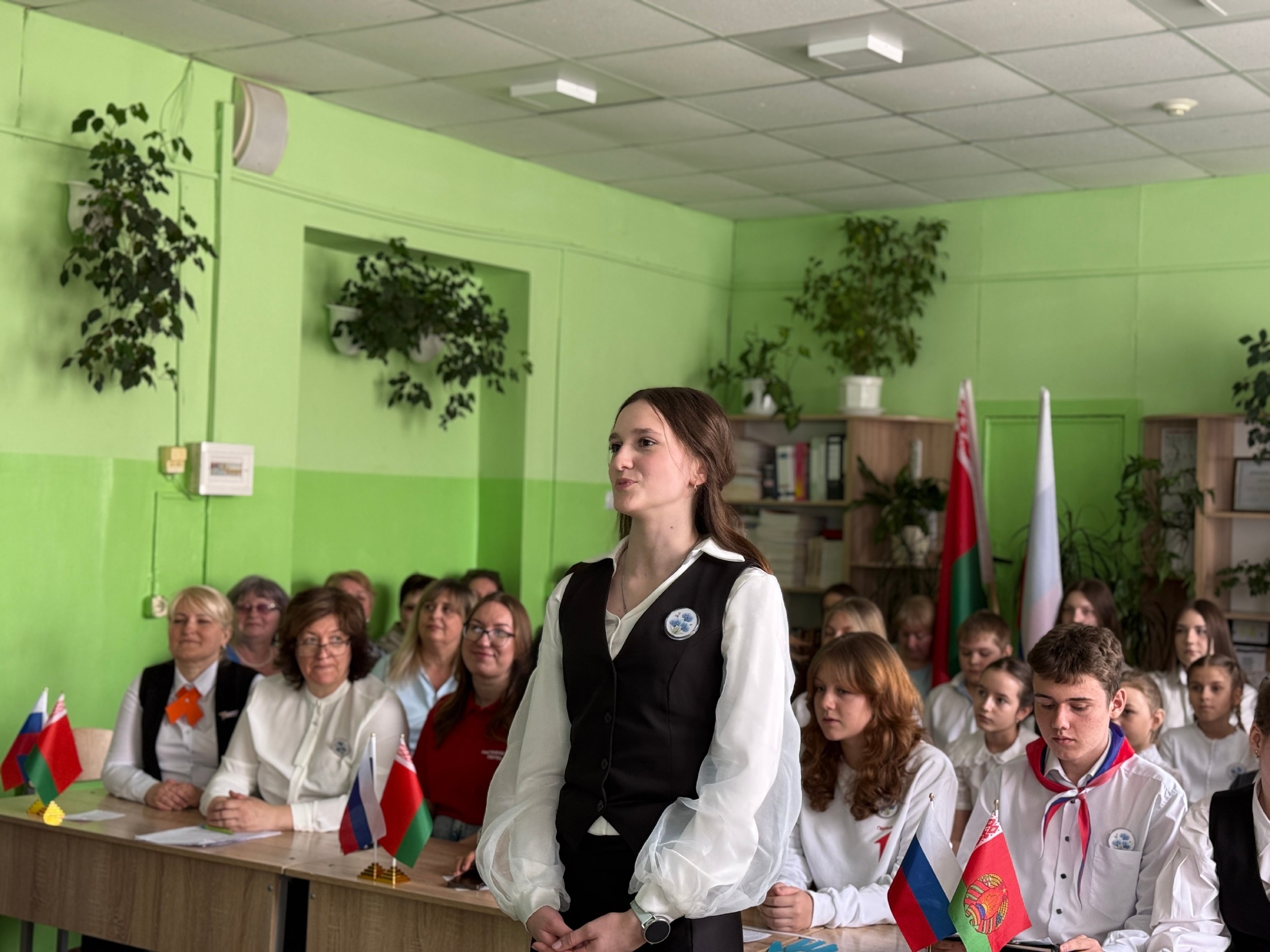 Ежегодно, 2 апреля Беларусь и Россия отмечают День единения народов - дату, символизирующую многолетнее сотрудничество, культурную близость и общие исторические корни Ежегодно, 2 апреля Беларусь и Россия отмечают День единения народов - дату, символизирующую многолетнее сотрудничество, культурную близость и общие исторические корни