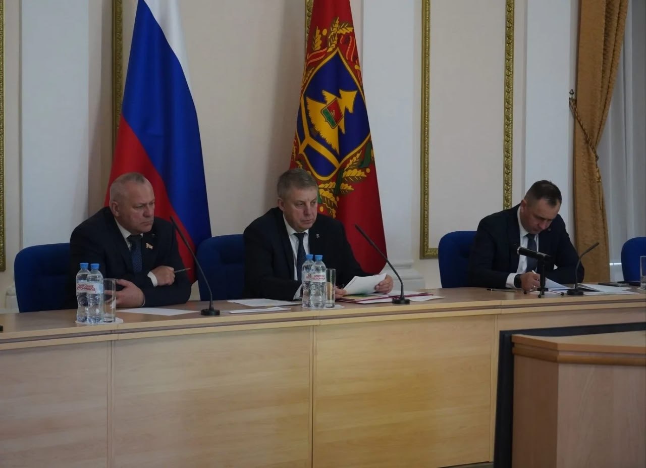 На оперативном совещании обсудили, как ведутся весенние полевые работы в сельскохозяйственных предприятиях области На оперативном совещании обсудили, как ведутся весенние полевые работы в сельскохозяйственных предприятиях области