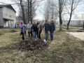 3 апреля 2026 года в рамках весеннего месячника по благоустройству сотрудники ГКУ «ЦЗН города Дятьково» провели экологическую акцию в Сквере Мужества