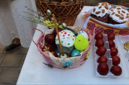 Уважаемые красногорцы!. Поздравляем вас с самым радостным и добрым праздником - со Светлым Христовым Воскресением! Этот праздник символизирует торжество жизни, добра и света