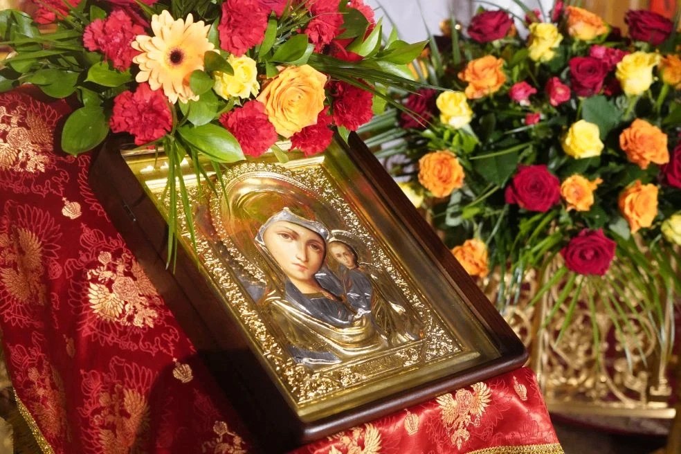 Губернатор Александр Богомаз поздравил земляков со светлым праздником Христова Воскресенья Губернатор Александр Богомаз поздравил земляков со светлым праздником Христова Воскресенья