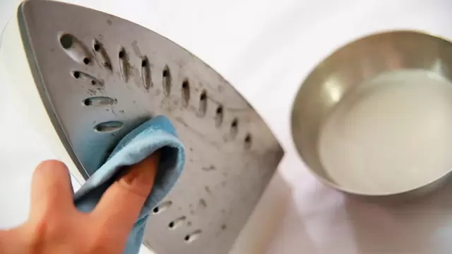 Эффективные способы очистки утюга: 7 проверенных методов