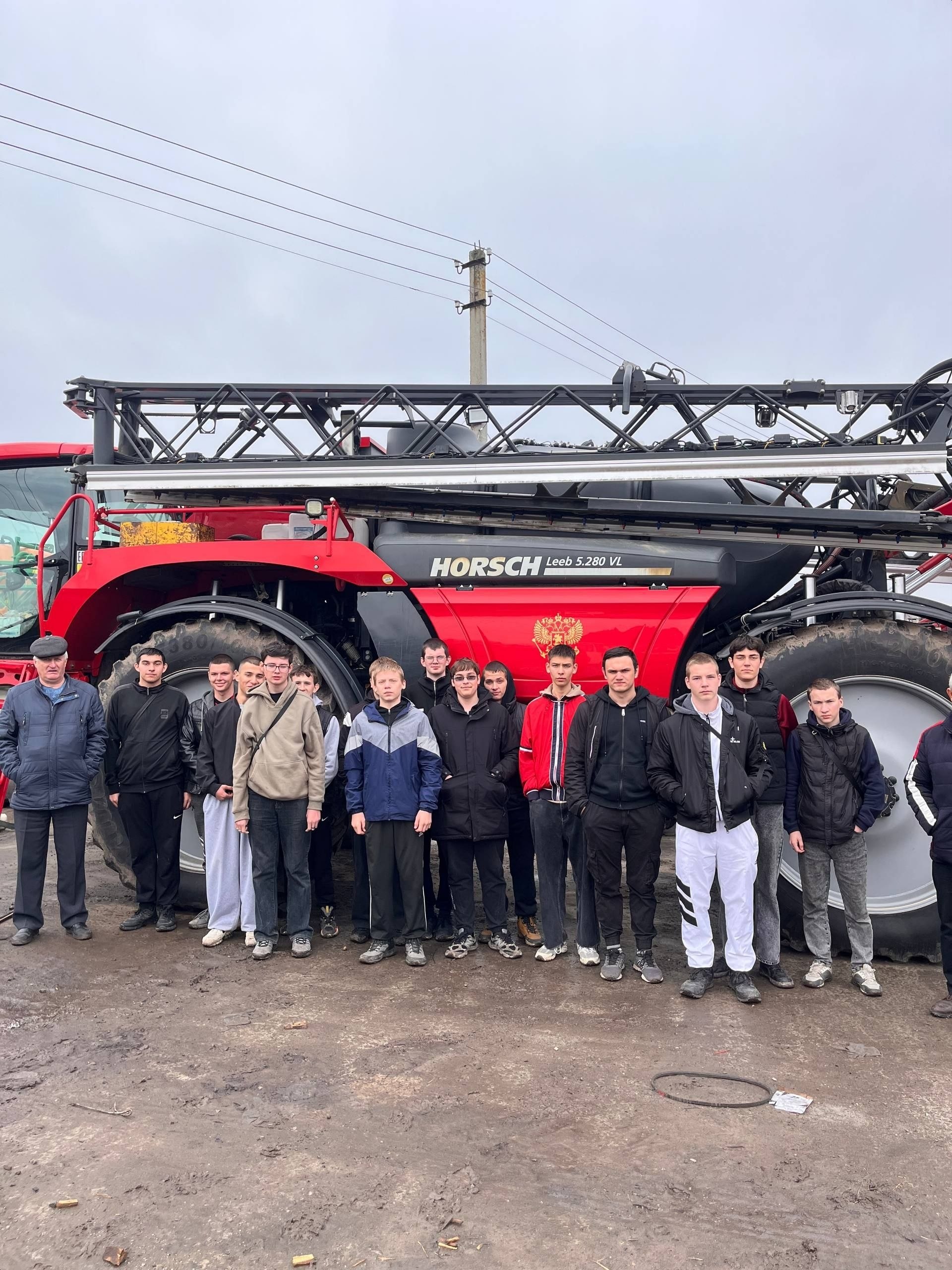 В рамках программы по организации системы профессиональной ориентации и маршрутизации обучающихся и выпускников центр занятости Комаричского района совместно с ГБПОУ "Комаричский механико-технологический техникум" ...