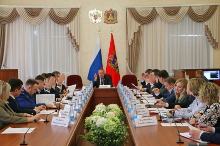 В преддверии Дня Победы, Совет областной Думы поддержал предложения по присвоению почетных званий Брянской области: