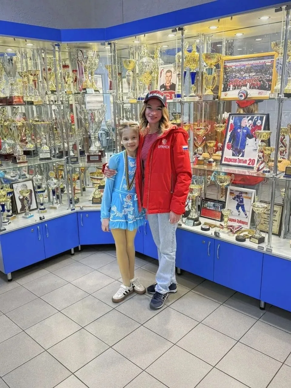 Брянские фигуристки сразились за Кубок губернатора Орловской области Брянские фигуристки сразились за Кубок губернатора Орловской области