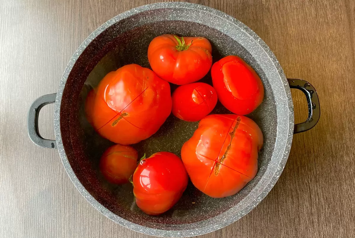 Помидоры в собственном соку: секреты идеальной консервации